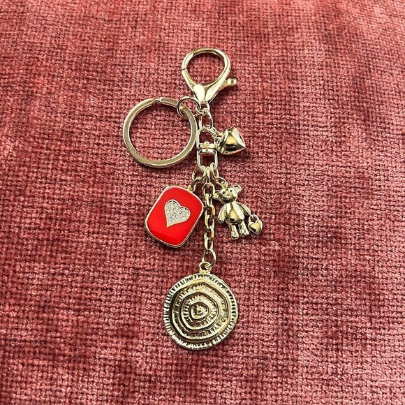 SPIRAL HEART Bag Charm 💕 - Picture 3 of 9